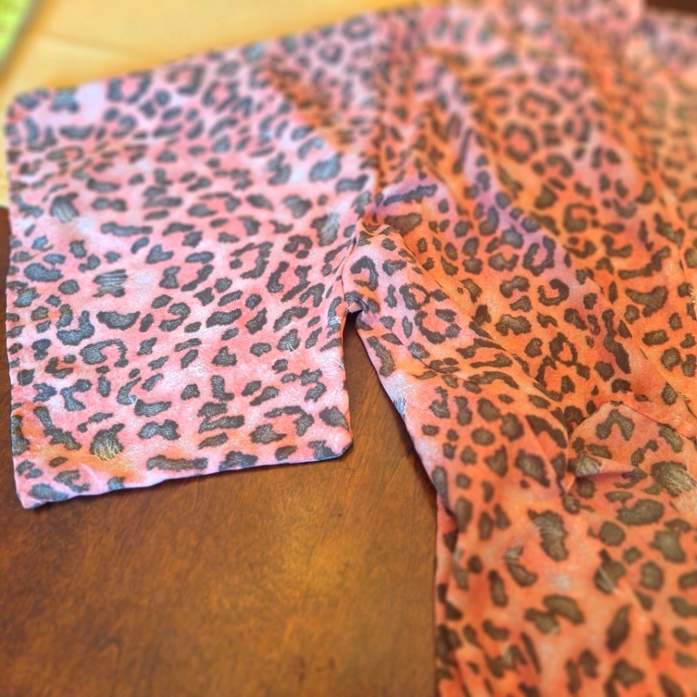 NICE! Pinkish Coral Leopard Print Kimono Sz Large By mts - Picture 4 of 16